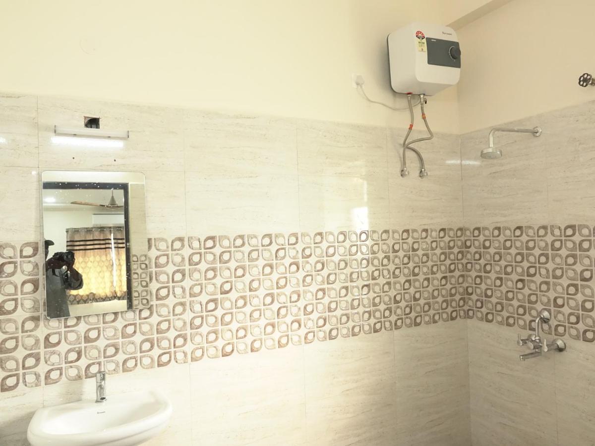 Hotel Sri Krishna Residency Eluru Exterior foto